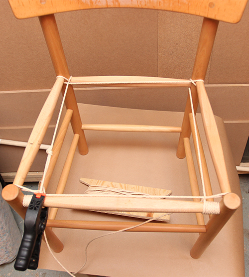 Braiding of one lap, J-39 chair